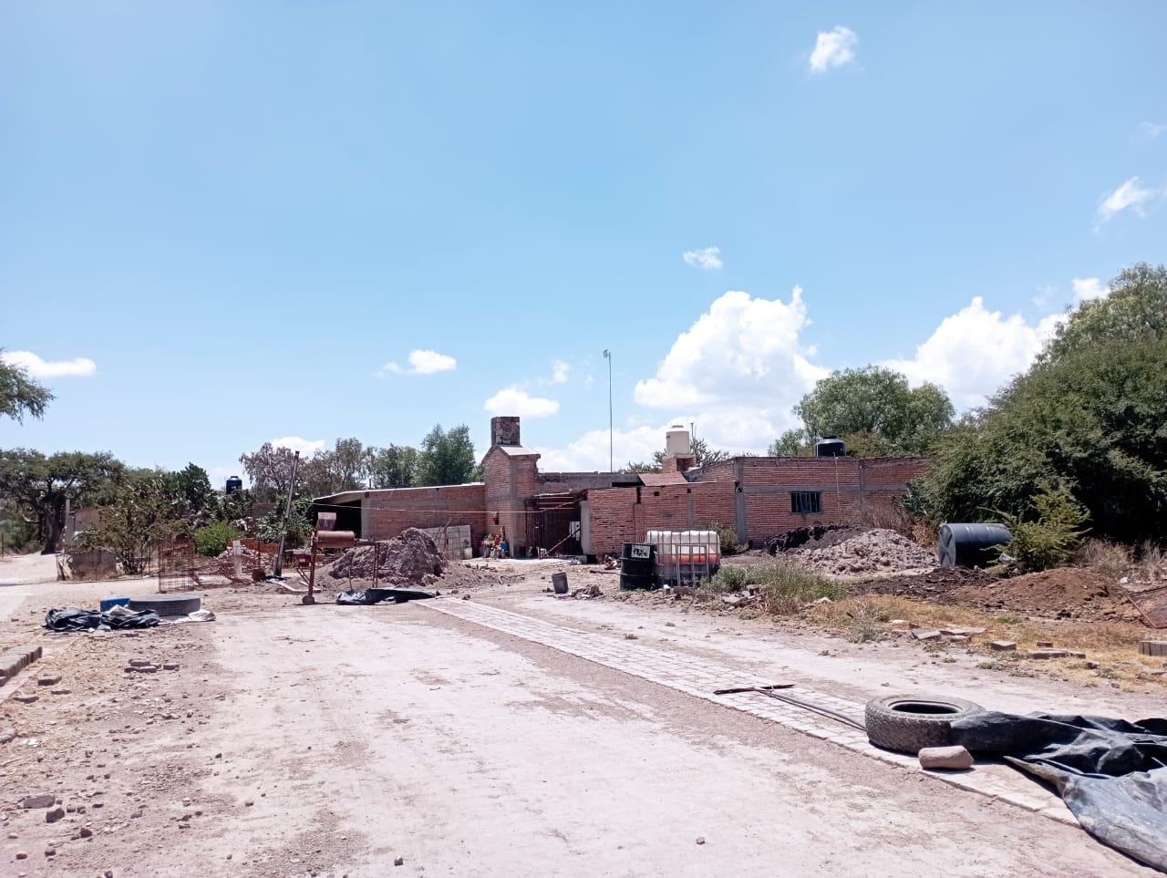 ESPERAN FAMILIARES A MIGRANTES MUERTOS EN TEXAS